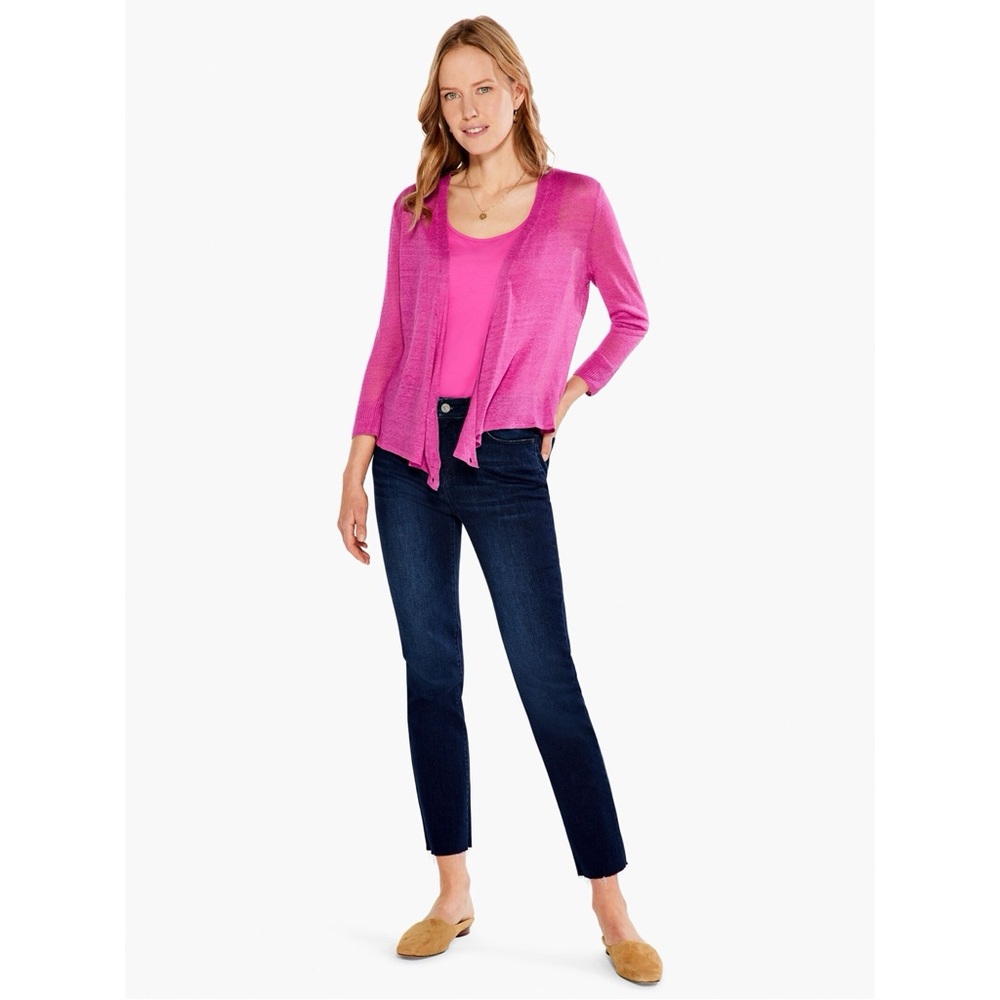 NIC+ZOE's #1 best seller the 4-Way Cardigan is our favorite cardigan. Medium.